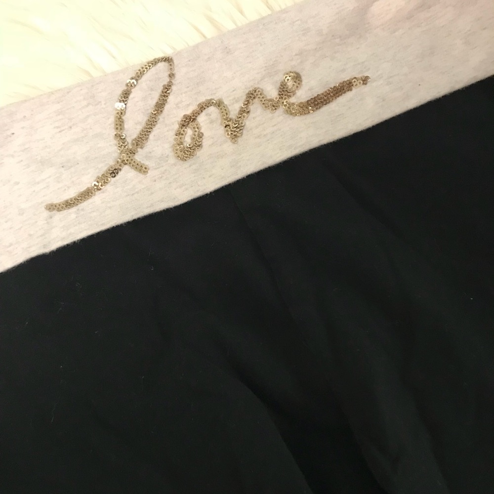 Victoria’s Secret Bling Capri leggings Gold ‘love’